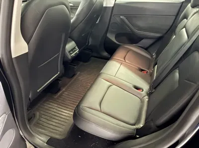 Tesla Model Y 2024, 49615 км, за 24696.08 USD - фото 9