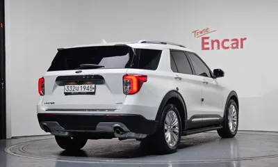 Ford Explorer 2020, 107833 км, за 16511.4 USD