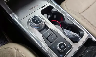 Ford Explorer 2020, 107833 км, за 16511.4 USD - фото 9