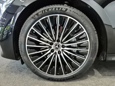 Mercedes-Benz E-Class 2025, 1212 км, за 60814.43 USD