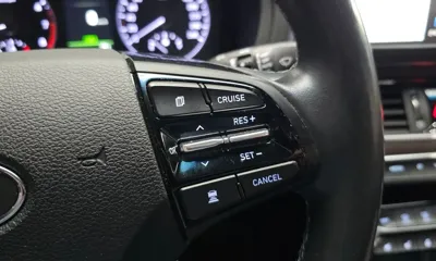 Hyundai Grandeur 2018, 91762 км, за 8403.91 USD - фото 16