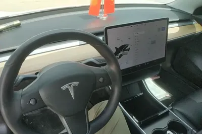 Tesla Model 3 2019, 116600 км, за 15726 USD - фото 12