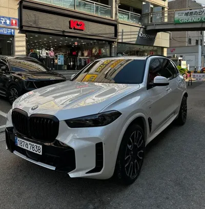 BMW X5 · 2025 год