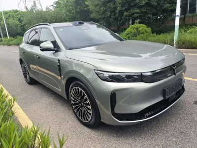 Voyah Free 2025, 9800 км, за 24101.95 USD