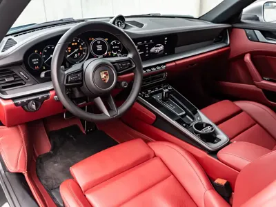 Porsche 911 2023, 18000 км, за 142433.97 USD - фото 12