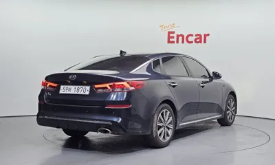 Kia K5 2019, 206709 км, за 7097.74 USD
