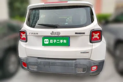 Jeep Renegade 2017, 27900 км, за 7325 USD