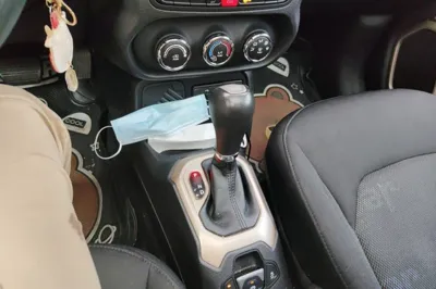 Jeep Renegade 2017, 27900 км, за 7325 USD - фото 13