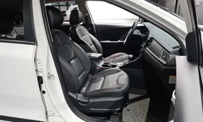 Kia Niro 2018, 82220 км, за 9518.18 USD - фото 12