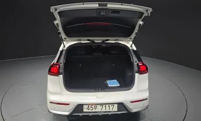 Kia Niro 2018, 82220 км, за 9518.18 USD - фото 20
