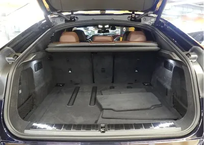 BMW X6 2026, 4400 км, за 88656.01 USD