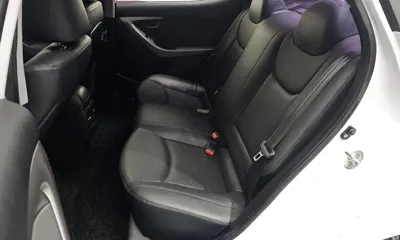 Hyundai Avante 2015, 132178 км, за 4095.43 USD - фото 11