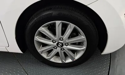Hyundai Avante 2015, 132178 км, за 4095.43 USD - фото 19