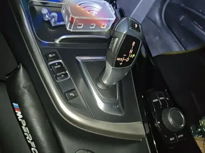 BMW 3 Series 2016, 106800 км, за 7489.55 USD - фото 10