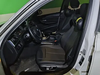 BMW 3 Series 2016, 106800 км, за 7489.55 USD - фото 11