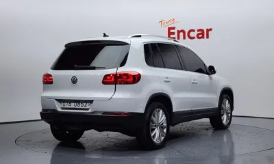 Volkswagen Tiguan 2016, 121679 км, за 5659.65 USD