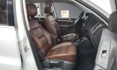 Volkswagen Tiguan 2016, 121679 км, за 5629.98 USD - фото 11
