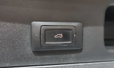 Volkswagen Tiguan 2016, 121679 км, за 5629.98 USD - фото 20