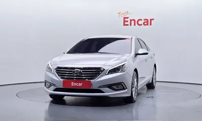 Hyundai Sonata 2015, 209011 км, за 3452.77 USD