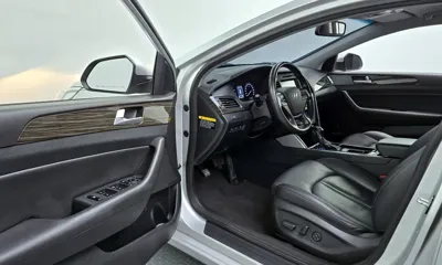 Hyundai Sonata 2015, 209011 км, за 3447.83 USD - фото 10