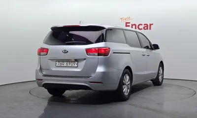 Kia Canival 2017, 158151 км, за 5222.11 USD