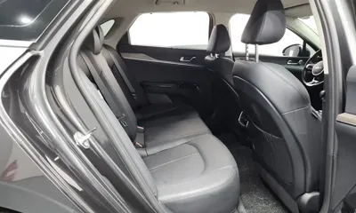 Kia K5 2023, 28426 км, за 23077.41 USD - фото 11
