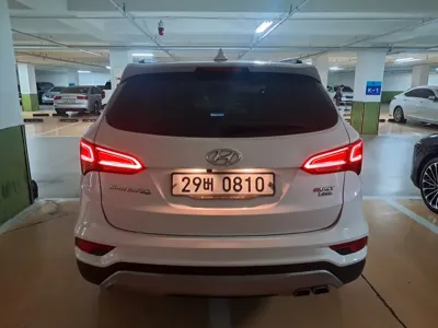 Hyundai Santafe 2016, 192829 км, за 6892.48 USD