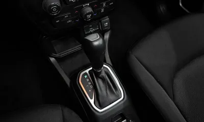 Jeep Renegade 2020, 63020 км, за 6314.13 USD - фото 9
