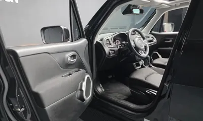 Jeep Renegade 2020, 63020 км, за 6314.13 USD - фото 10