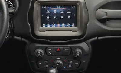 Jeep Renegade 2020, 63020 км, за 6314.13 USD - фото 14