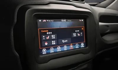 Jeep Renegade 2020, 63020 км, за 6314.13 USD - фото 17