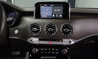 Kia Stinger 2018, 112903 км, за 9556 USD - фото 18