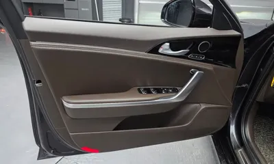 Kia Stinger 2018, 112903 км, за 9556 USD - фото 24