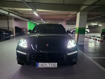 Porsche Cayenne · 2021 год