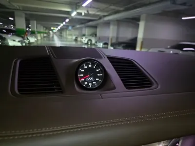 Porsche Cayenne 2021, 35169 км, за 71654.76 USD - фото 8