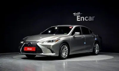 Lexus ES · 2019 год