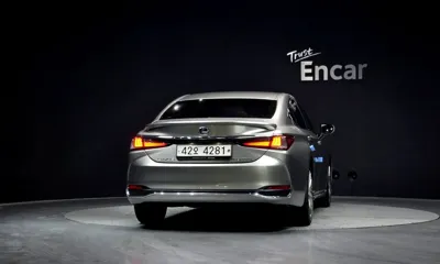 Lexus ES 2019, 38557 км, за 29005.61 USD