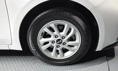 Kia K3 2021, 76181 км, за 8205.33 USD
