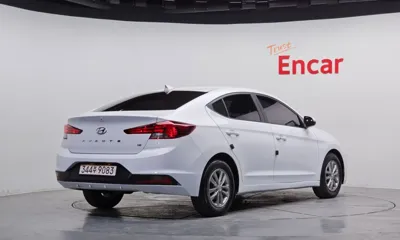 Hyundai Avante 2019, 90409 км, за 4955.4 USD