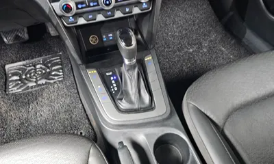 Hyundai Avante 2019, 90409 км, за 4955.4 USD - фото 9