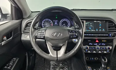 Hyundai Avante 2019, 90409 км, за 4955.4 USD - фото 13