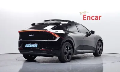 Kia EV6 2022, 63488 км, за 19478.84 USD