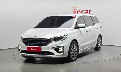 Kia Canival · 2020 год