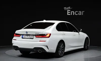 BMW 3-Series 2022, 33394 км, за 21402.57 USD