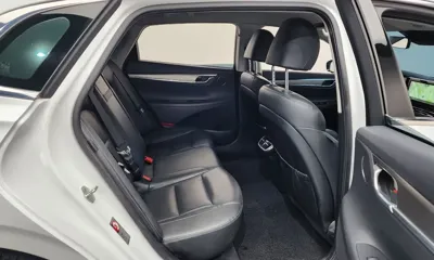 Hyundai Grandeur 2022, 40268 км, за 17509.08 USD - фото 12