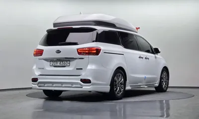 Kia Canival 2019, 103393 км, за 14337.63 USD