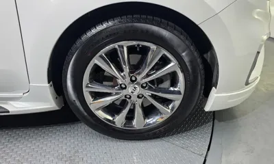 Kia Canival 2019, 103393 км, за 14337.63 USD