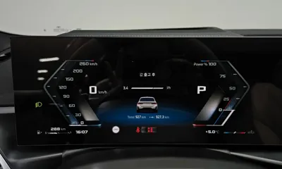 BMW 3-Series 2025, 927 км, за 55023.75 USD - фото 8