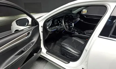 Hyundai Grandeur 2022, 44682 км, за 15688.59 USD - фото 10