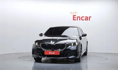 BMW 5-Series 2026, 5532 км, за 59426.27 USD